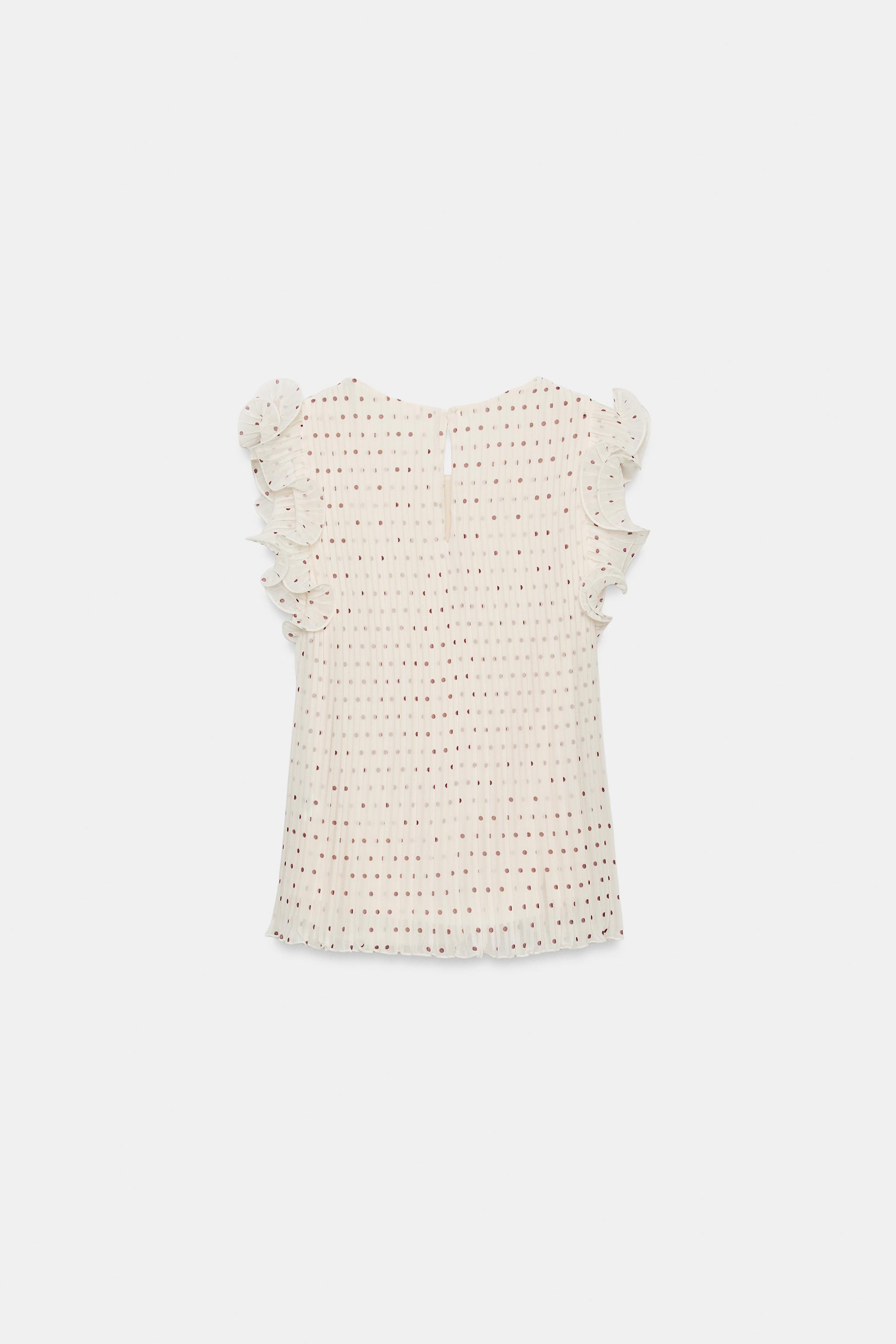 RUFFLED POLKA DOT TOP